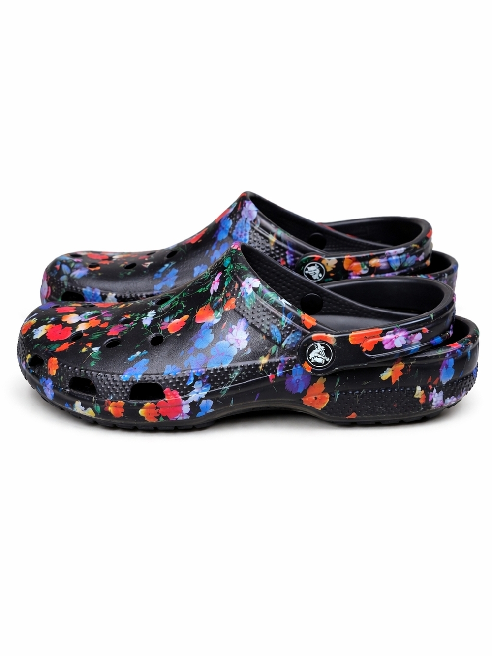 Crocs Black Floral Print Classic Clogs Men’s 9 Women’s 11 - Picture 4 of 7